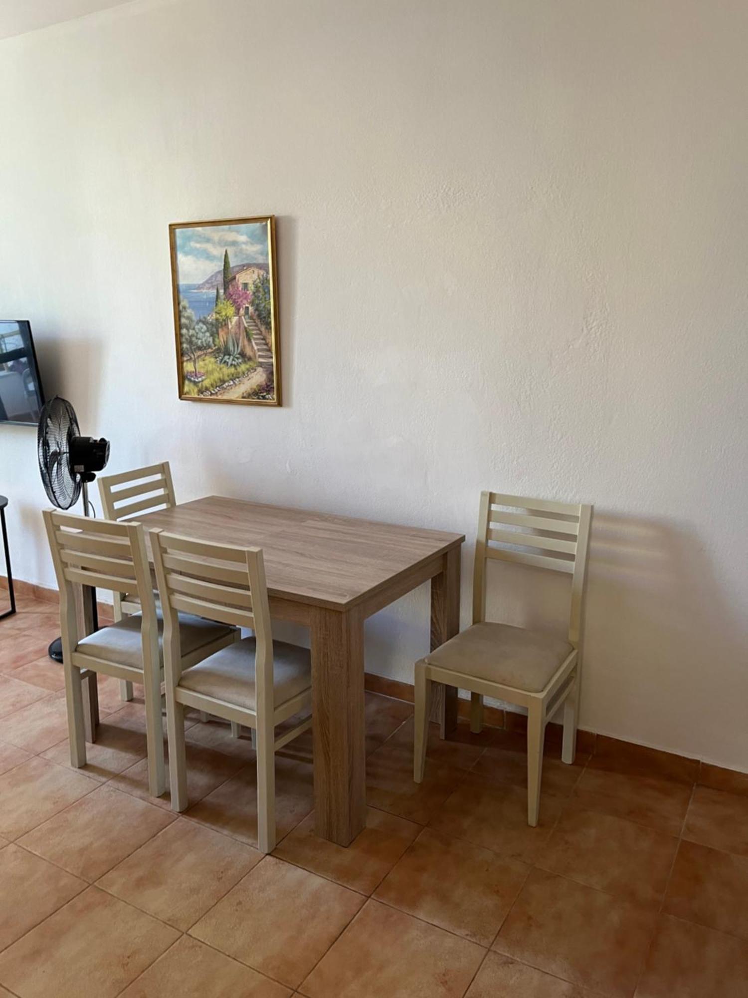 Apartment Joli Plazhi I Durresit *
